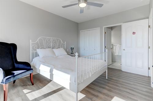 3582 Apple Way Boulevard, West Kelowna, BC - Indoor Photo Showing Bedroom