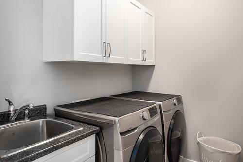 12870 Cliffshore Drive, Lake Country, BC - Indoor Photo Showing Laundry Room