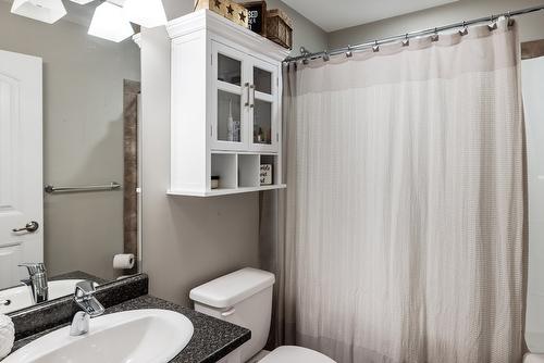 12870 Cliffshore Drive, Lake Country, BC - Indoor Photo Showing Bathroom