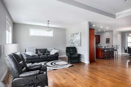 12870 Cliffshore Drive, Lake Country, BC - Indoor Photo Showing Living Room