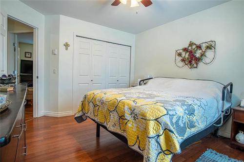 3755 Glover Avenue, Armstrong, BC - Indoor Photo Showing Bedroom