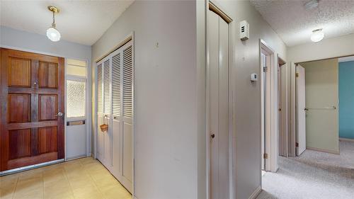 1308 13Th Street, Cranbrook, BC - Indoor Photo Showing Other Room