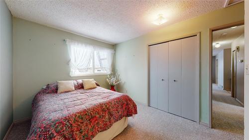 1308 13Th Street, Cranbrook, BC - Indoor Photo Showing Bedroom