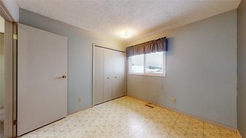 1308 13Th Street, Cranbrook, BC - Indoor Photo Showing Other Room