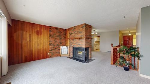 1308 13Th Street, Cranbrook, BC - Indoor With Fireplace