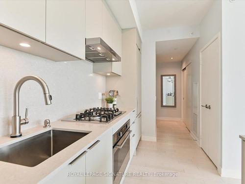 4107-20 Lombard St, Toronto, ON - Indoor Photo Showing Kitchen With Upgraded Kitchen