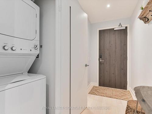 4107-20 Lombard St, Toronto, ON - Indoor Photo Showing Laundry Room