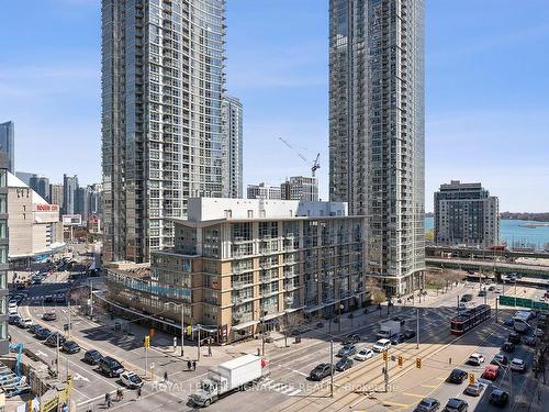 917-4K Spadina Ave, Toronto, ON - Outdoor With Facade