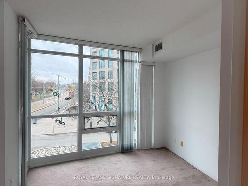 209-215 Fort York Blvd, Toronto, ON - Indoor Photo Showing Other Room