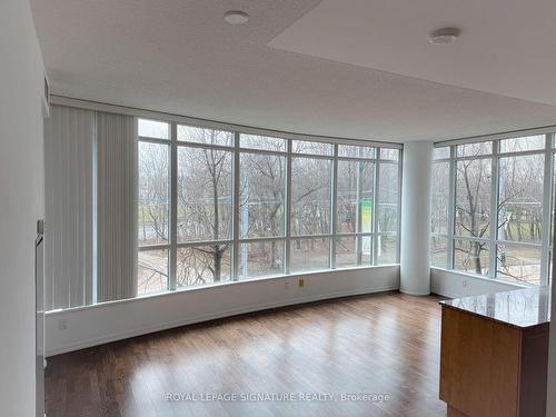 209-215 Fort York Blvd, Toronto, ON - Indoor Photo Showing Other Room