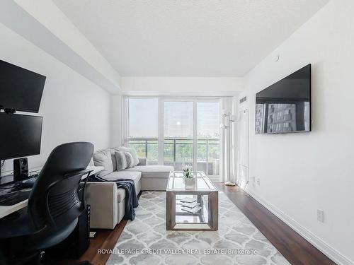 1307-255 Village Green Sq, Toronto, ON - Indoor Photo Showing Other Room