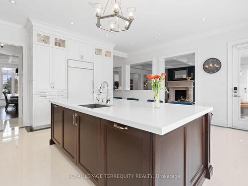 20 Country Club Cres, Uxbridge, ON - Indoor Photo Showing Kitchen