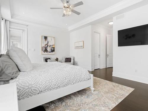 20 Country Club Cres, Uxbridge, ON - Indoor Photo Showing Bedroom