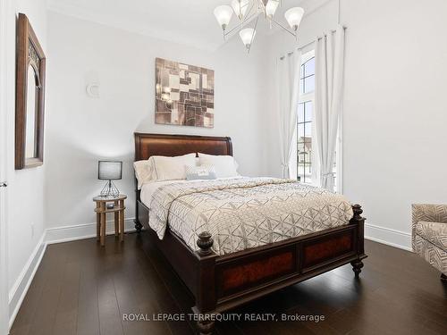 20 Country Club Cres, Uxbridge, ON - Indoor Photo Showing Bedroom