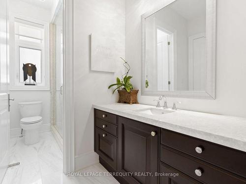 20 Country Club Cres, Uxbridge, ON - Indoor Photo Showing Bathroom