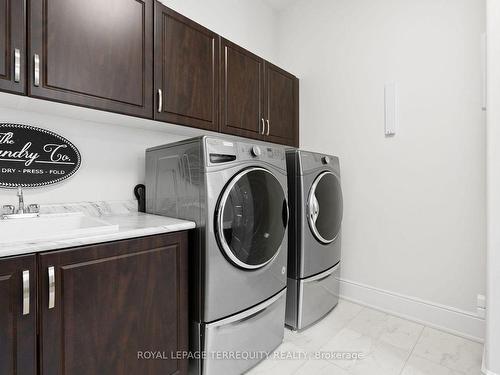 20 Country Club Cres, Uxbridge, ON - Indoor Photo Showing Laundry Room