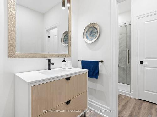 20 Country Club Cres, Uxbridge, ON - Indoor Photo Showing Bathroom