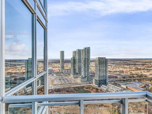 3707-2908 Highway 7, Vaughan, ON - Outdoor With View