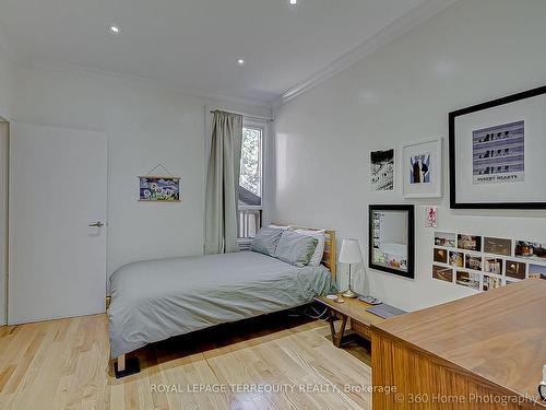 10 Burnfield Ave, Toronto, ON - Indoor Photo Showing Bedroom