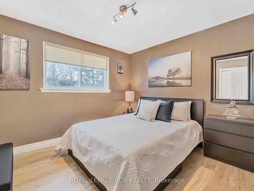 20 Marion St, Caledon, ON - Indoor Photo Showing Bedroom