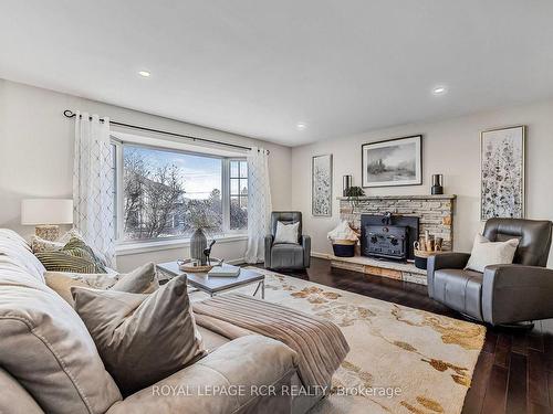 20 Marion St, Caledon, ON - Indoor Photo Showing Living Room With Fireplace