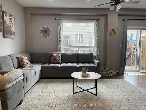 5077 Alyssa Dr, Lincoln, ON - Indoor Photo Showing Living Room