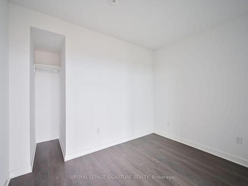 1807-36 Zorra St, Toronto, ON - Indoor Photo Showing Other Room