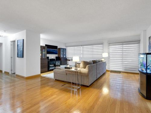 Interior - 304-6800 Av. Macdonald, Côte-Saint-Luc, QC - Indoor Photo Showing Living Room