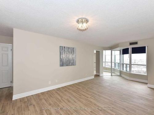 710-4460 Tucana Crt, Mississauga, ON - Indoor Photo Showing Other Room