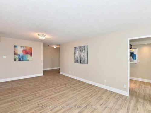 710-4460 Tucana Crt, Mississauga, ON - Indoor