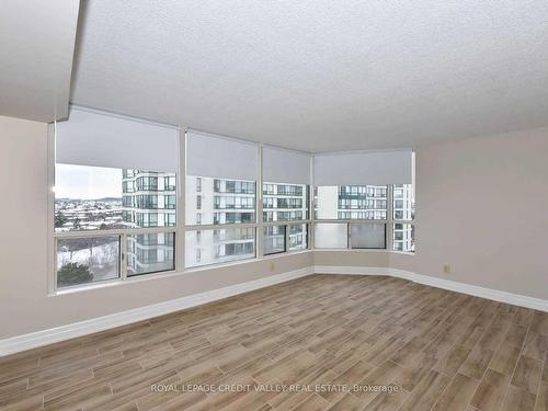 710-4460 Tucana Crt, Mississauga, ON - Indoor Photo Showing Other Room