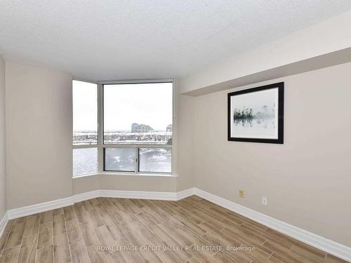 710-4460 Tucana Crt, Mississauga, ON - Indoor Photo Showing Other Room