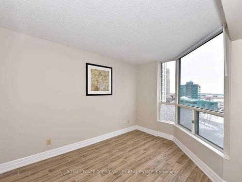 710-4460 Tucana Crt, Mississauga, ON - Indoor Photo Showing Other Room