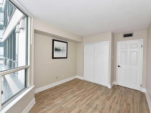 710-4460 Tucana Crt, Mississauga, ON - Indoor Photo Showing Other Room