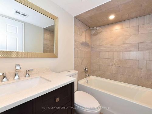 710-4460 Tucana Crt, Mississauga, ON - Indoor Photo Showing Bathroom