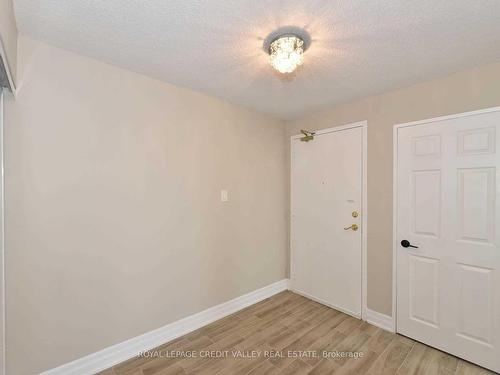 710-4460 Tucana Crt, Mississauga, ON - Indoor Photo Showing Other Room