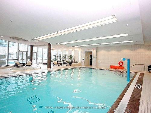 315-4033 Hurontario St, Mississauga, ON - Indoor Photo Showing Other Room With In Ground Pool