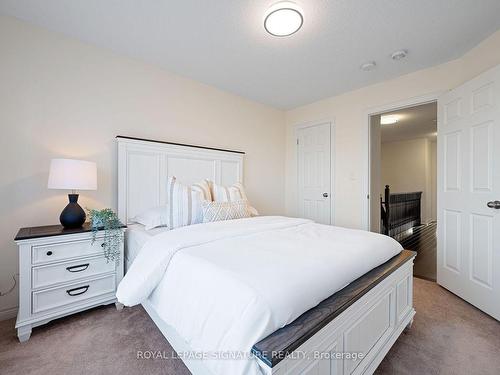 1074 Urell Way, Milton, ON - Indoor Photo Showing Bedroom