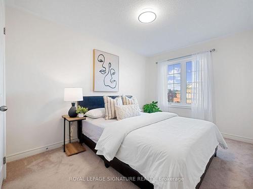 1074 Urell Way, Milton, ON - Indoor Photo Showing Bedroom