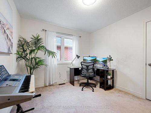 1074 Urell Way, Milton, ON - Indoor Photo Showing Office