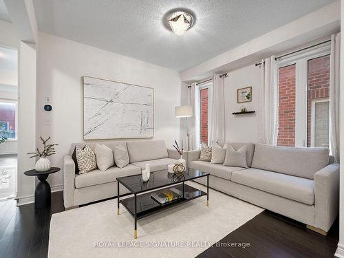 1074 Urell Way, Milton, ON - Indoor Photo Showing Living Room