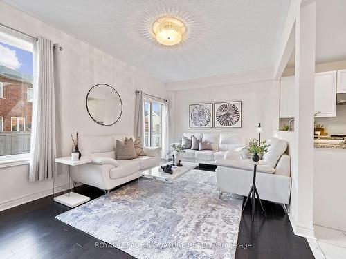 1074 Urell Way, Milton, ON - Indoor Photo Showing Living Room