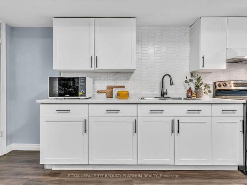 46 Deerpath Dr, Guelph, ON - Indoor Photo Showing Kitchen