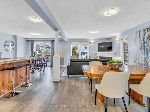 46 Deerpath Dr, Guelph, ON - Indoor Photo Showing Dining Room