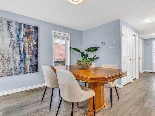 46 Deerpath Dr, Guelph, ON - Indoor Photo Showing Dining Room