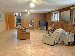 Family room - 