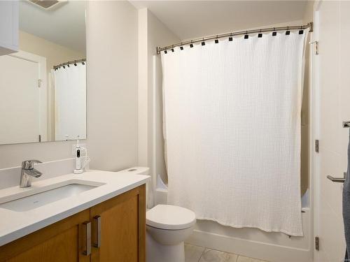 402-91 Chapel St, Nanaimo, BC - Indoor Photo Showing Bathroom