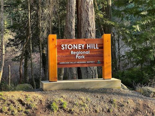 8849 Stoney Hill Rd, Duncan, BC 