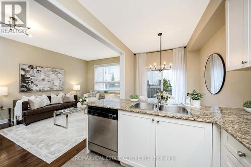 2459 Old Brompton Way, Oakville, ON - Indoor Photo Showing Kitchen With Double Sink