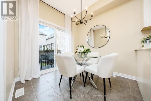 2459 Old Brompton Way, Oakville, ON - Indoor Photo Showing Dining Room